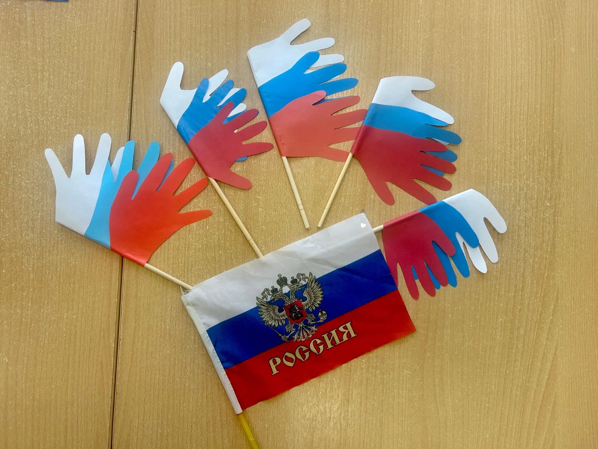 🤍Белый – облако большое,