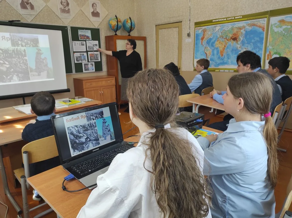 17 апреля в Тырновской школе проведен Урок мужества, посвященный Дню единых действий в ...