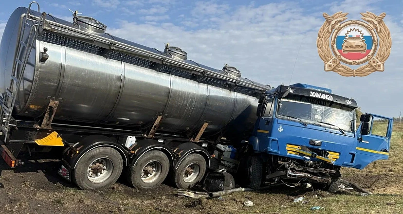 🔴 В Саратовской области разбился водитель молоковоза
