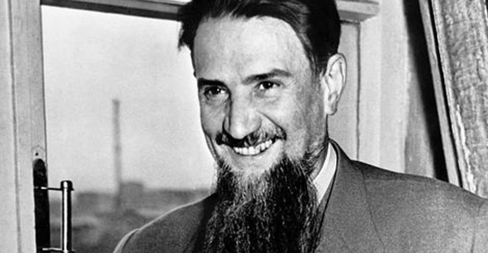 Игорь Васильевич Курчатов (1903–1960) – советский физик, академик, трижды Герой Социали...