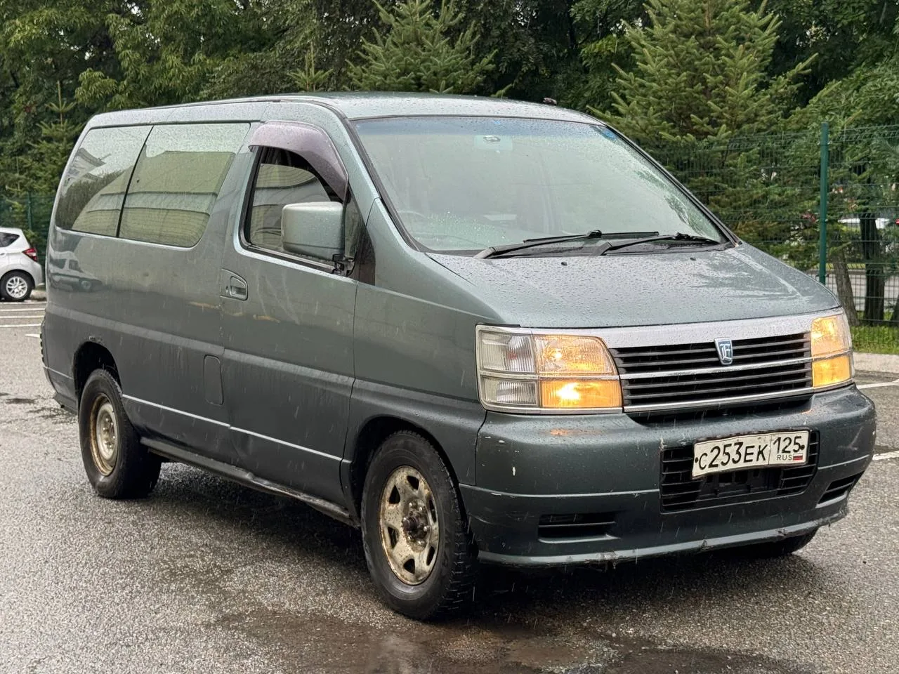 Elgrand 1998