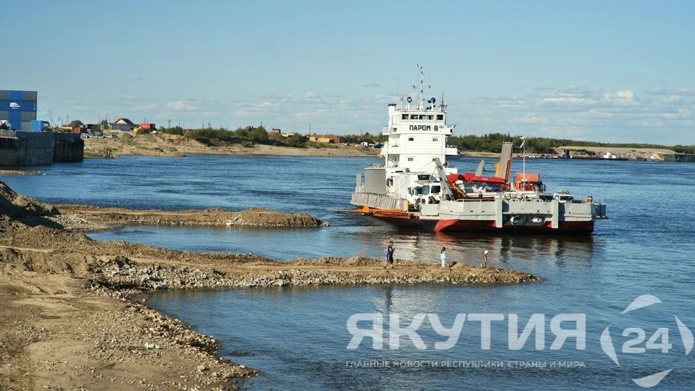 🛳️Паром сырыыта хаһан саҕаланыай?  Дьокуускай-Аллараа Бэстээх хайысхатынан паром сырыыта ыам ыйын 22