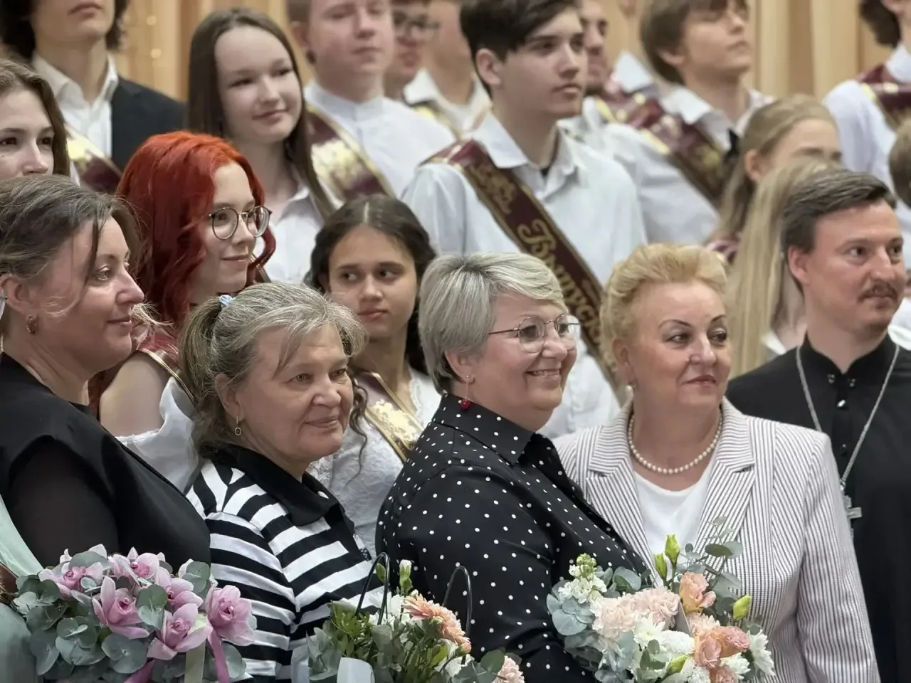 🔔Сегодня в нашей школе случилось то, что раньше казалось таким далёким — отзвенел посл...