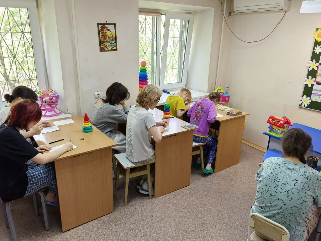 Сегодня в детском отделении прошло мероприятие, посвященное Дню защиты детей. Воспитате...