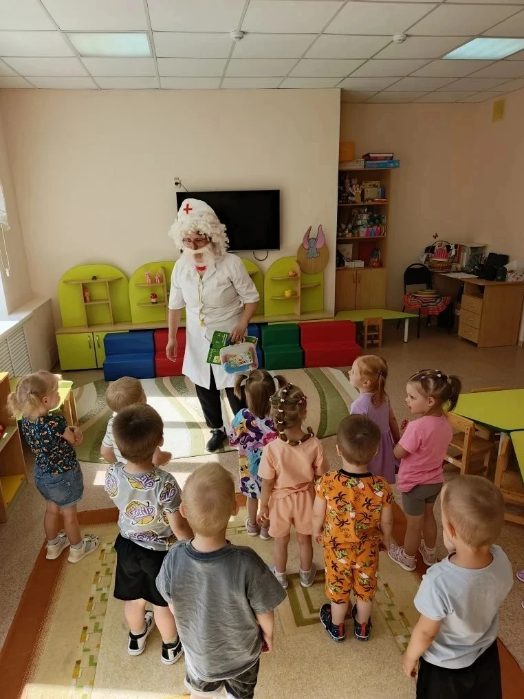 🚑«Здравствуй, доктор Айболит!»: веселое развлечение для дошкольников.

💥В СП ДО «Огонек» МАОУ Ново