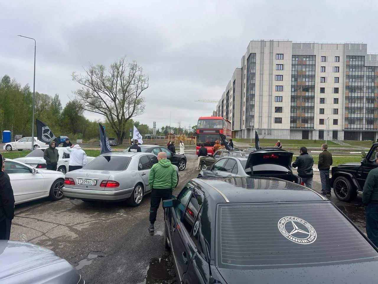 "Всем привет 11.05 Произошла сходка Несколько кадров как это прошло Подняли настроение себе и окружа