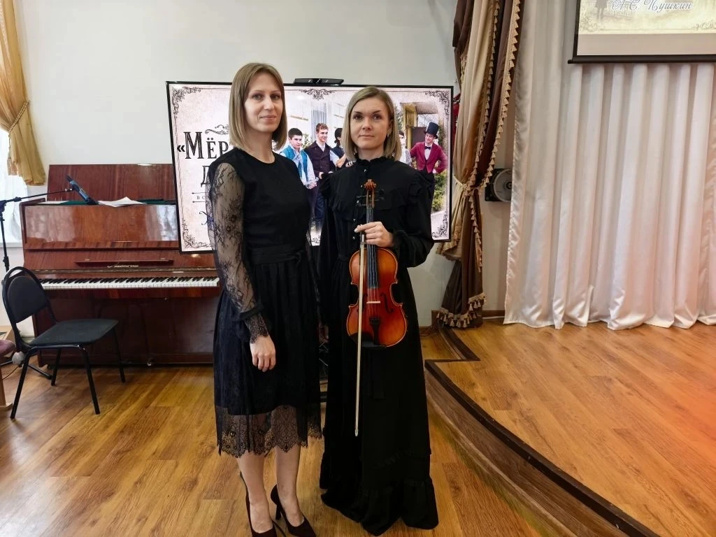 🎭 В рамках проекта «Нескучная классика» в с. Ютановка состоялась премьера уникального ...