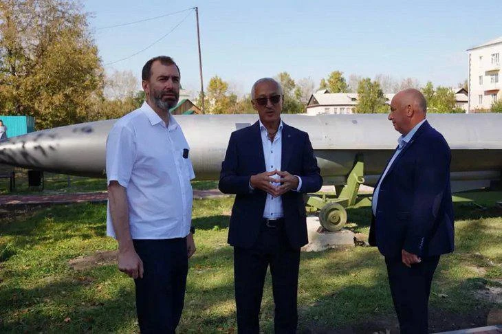 Александр Ведерников оценил ход благоустройства в Свирске