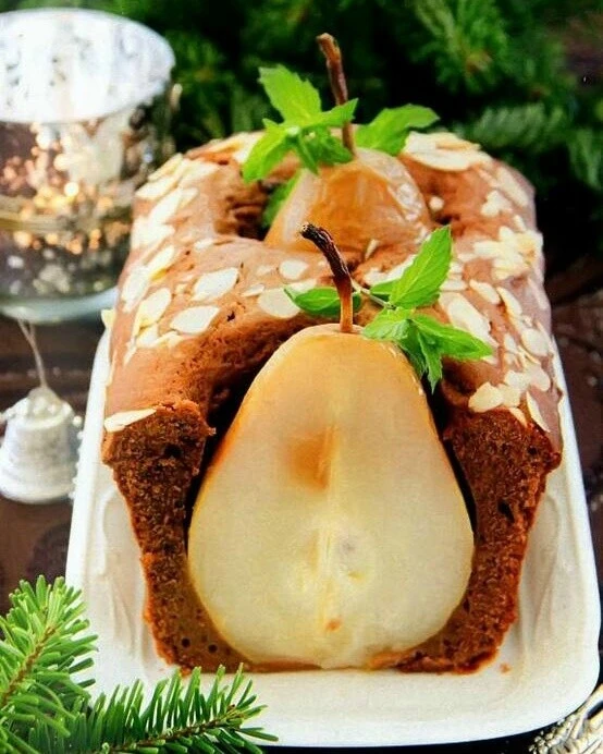 Шоколадный пирог с грушами
