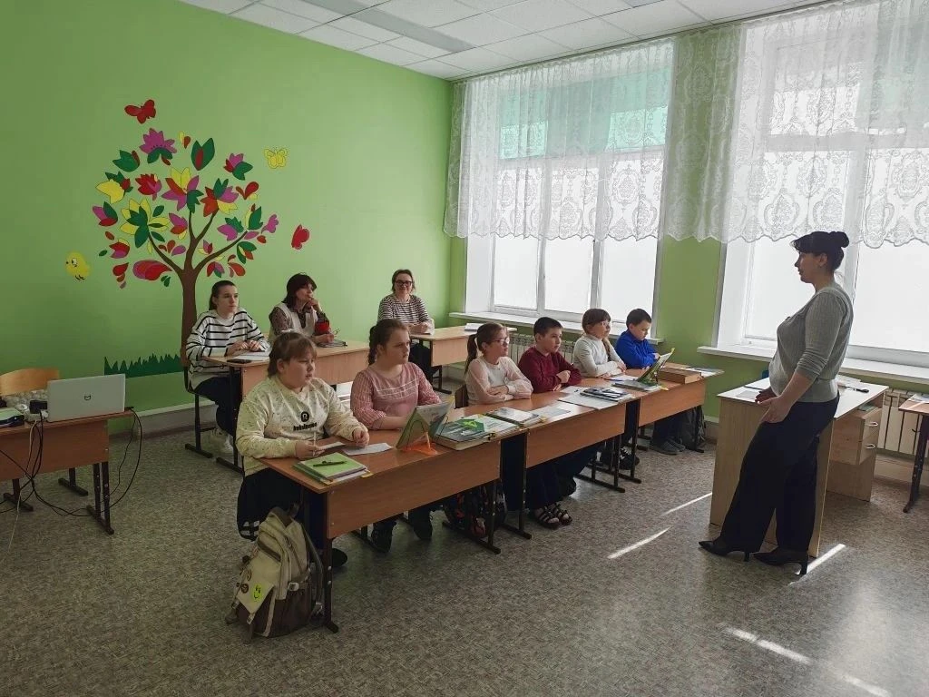 24 марта учитель начальных классов Локтионова О.Н. провела открытый урок окружающего ми...