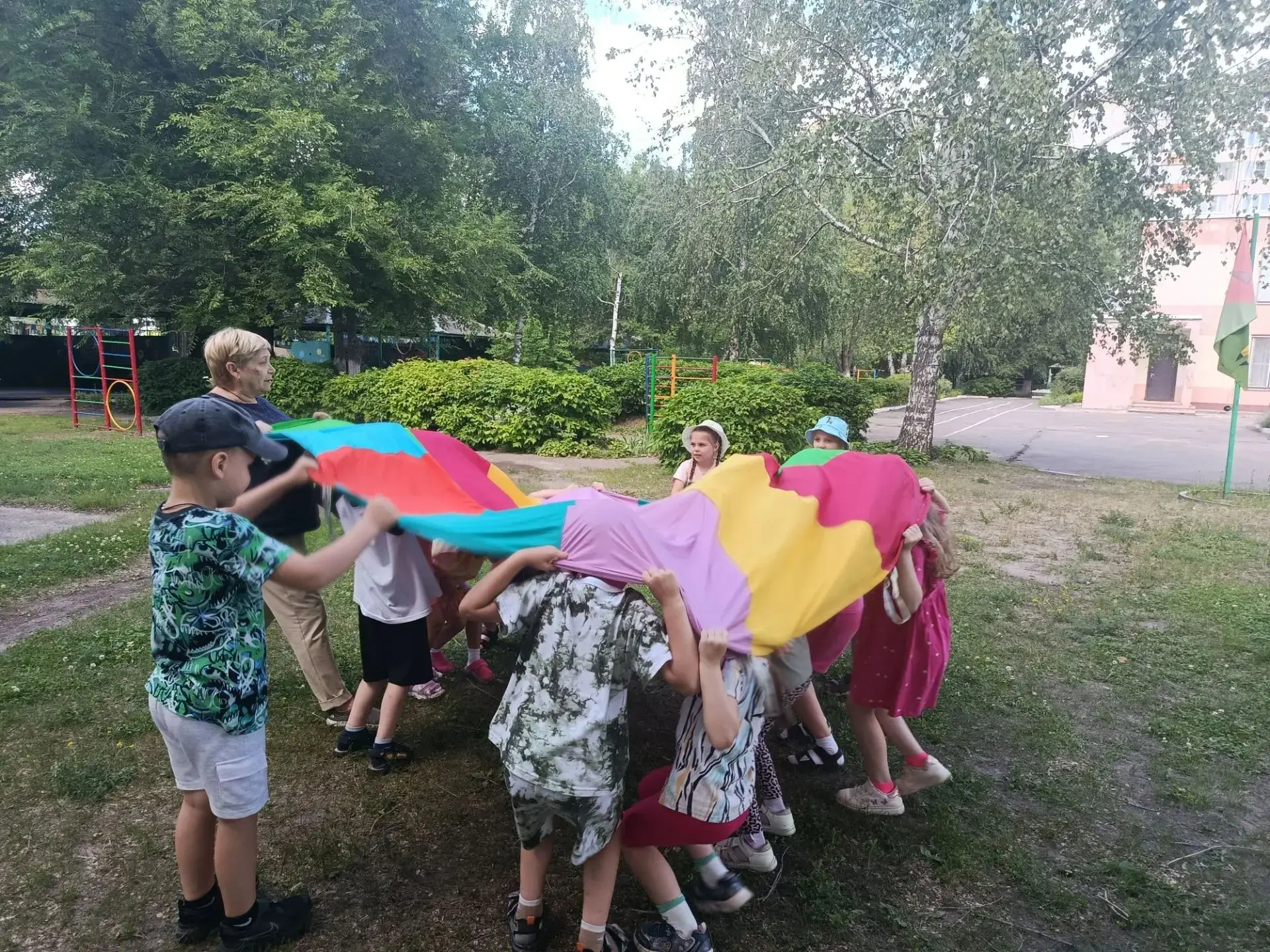 Волшебный парашют                                                                                   