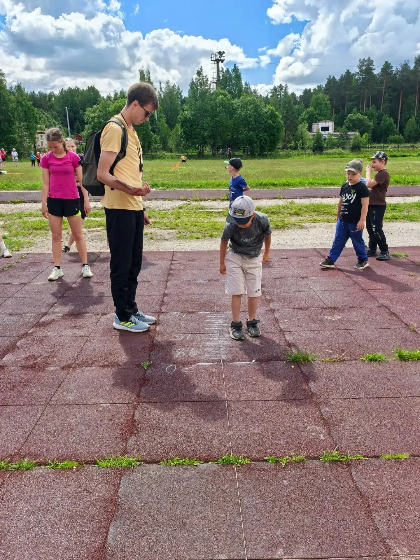 🏅  СПАРТАКИАДА «МЫ ЗА ЗДОРОВЫЙ ОБРАЗ ЖИЗНИ!» 🏅
🏃🏼‍♀️Вчерашний день в пришкольном спортивном лаге