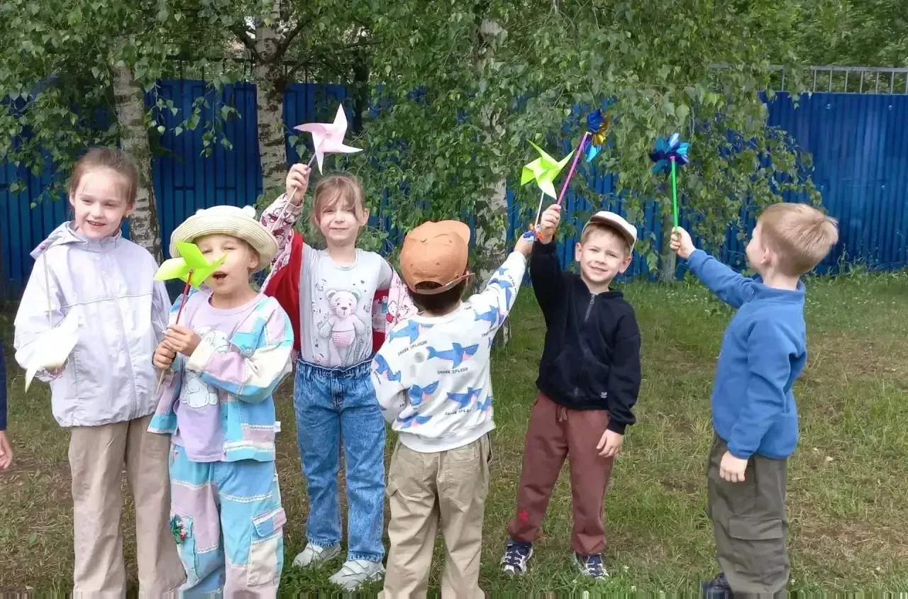 💨🌈 Всемирный день ветра в дошкольных группах!

Сегодня наши дошкольники отметили Всемирный день ве