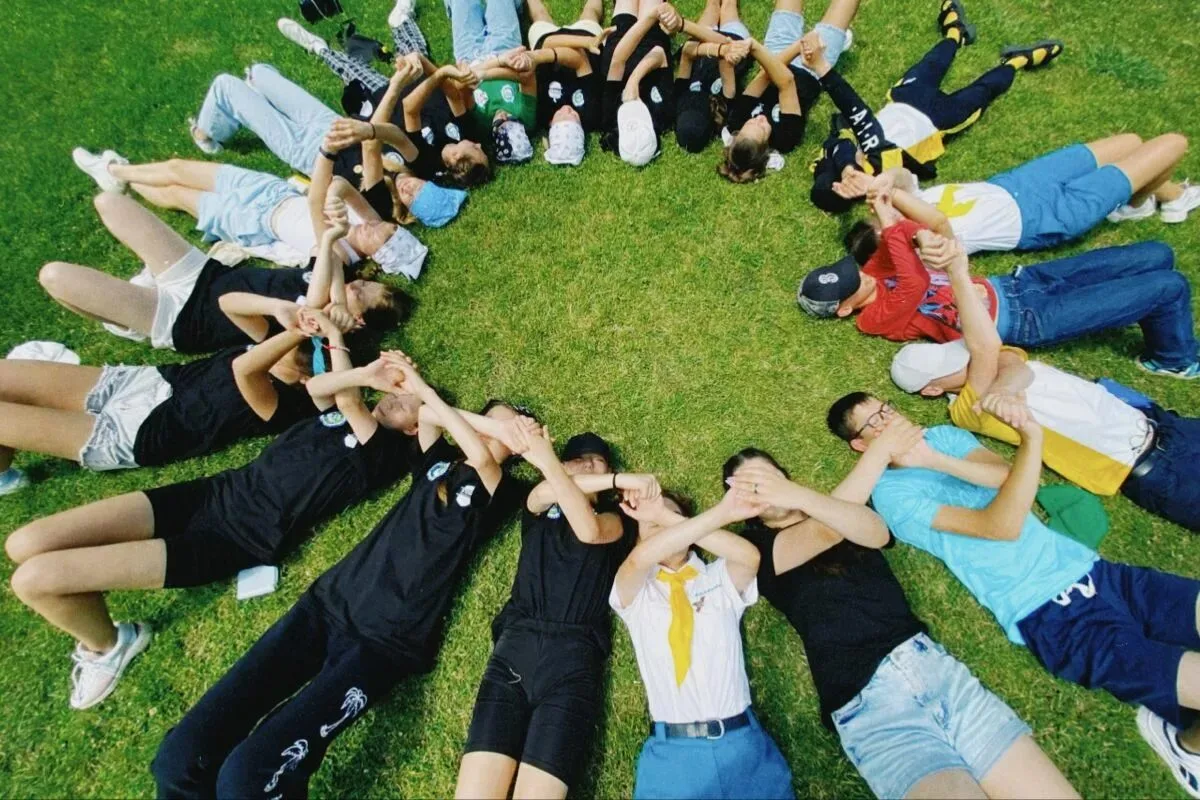 🌞🌻🌼 Уважаемые родители!

🏃🏃‍♀️Приглашаем ваших детей провести незабываемое лето в загородных ла