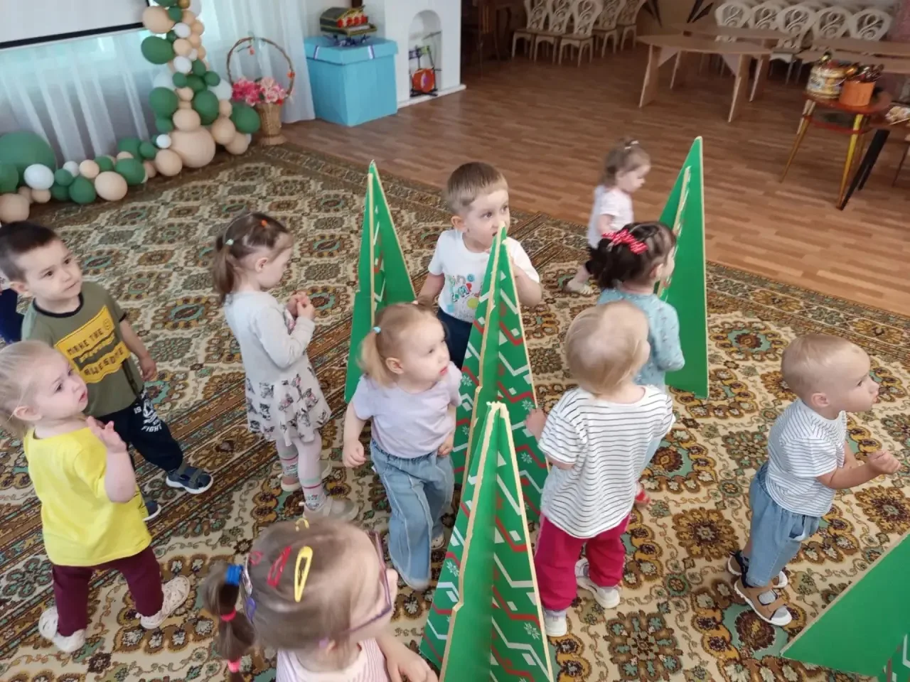 🐰✨ Сегодня ребята группы «Зайчики» отправились в увлекательное путешествие в Коми Парму! 🎵🌿

В му