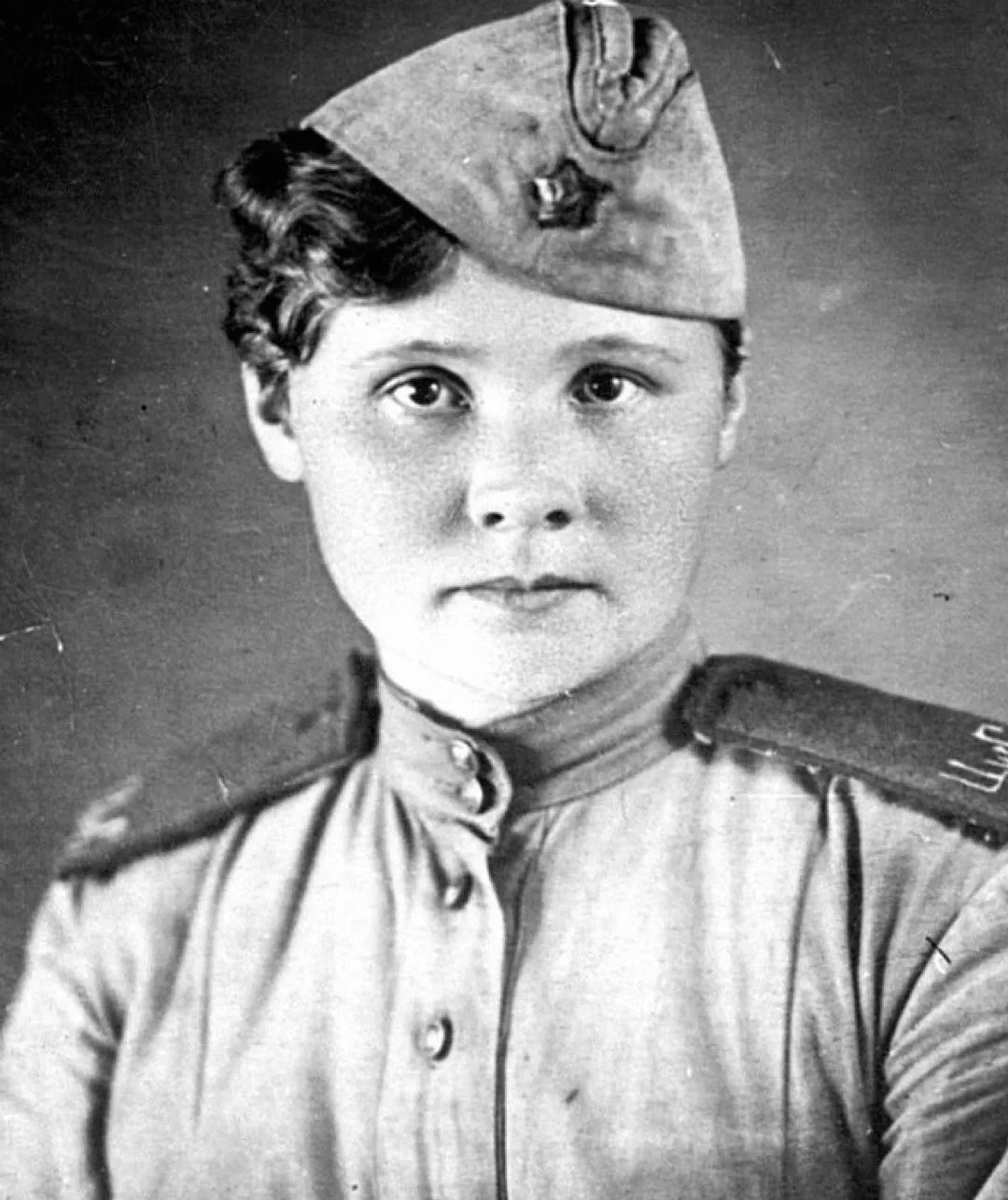Нельзя забывать🙏…
5 июля 1944 года после страшных пыток немцами была расстреляна Татьяна Николаевна