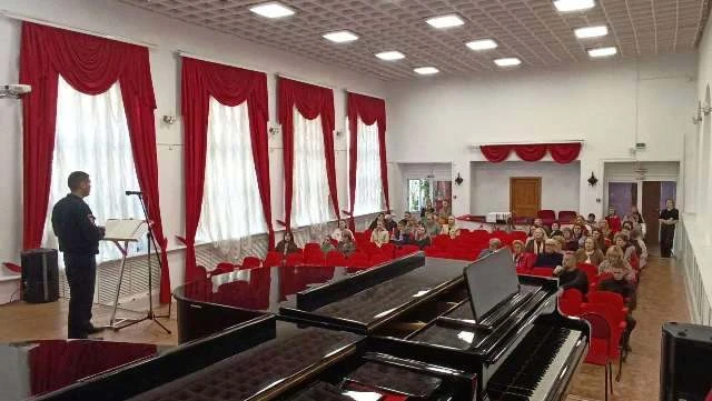 👮‍♂️ Полиция Уфы продолжает работу по профилактике мошенничества
