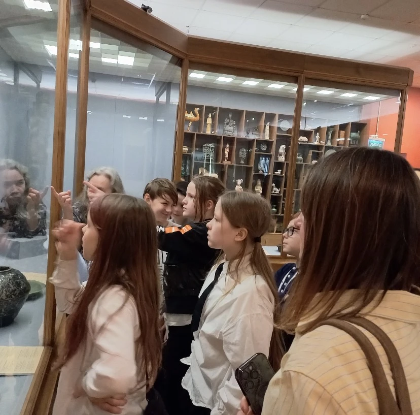 🐉Путешествие в сказочный мир Востока  Ученики 4А класса интересуются историей и культурой не только 