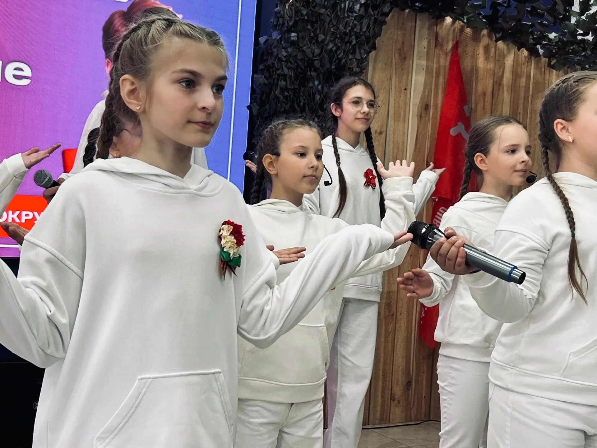 🇷🇺«Мы — граждане России!»: торжественное вручение паспортов  🎗️7 мая, в преддверии великого праздник