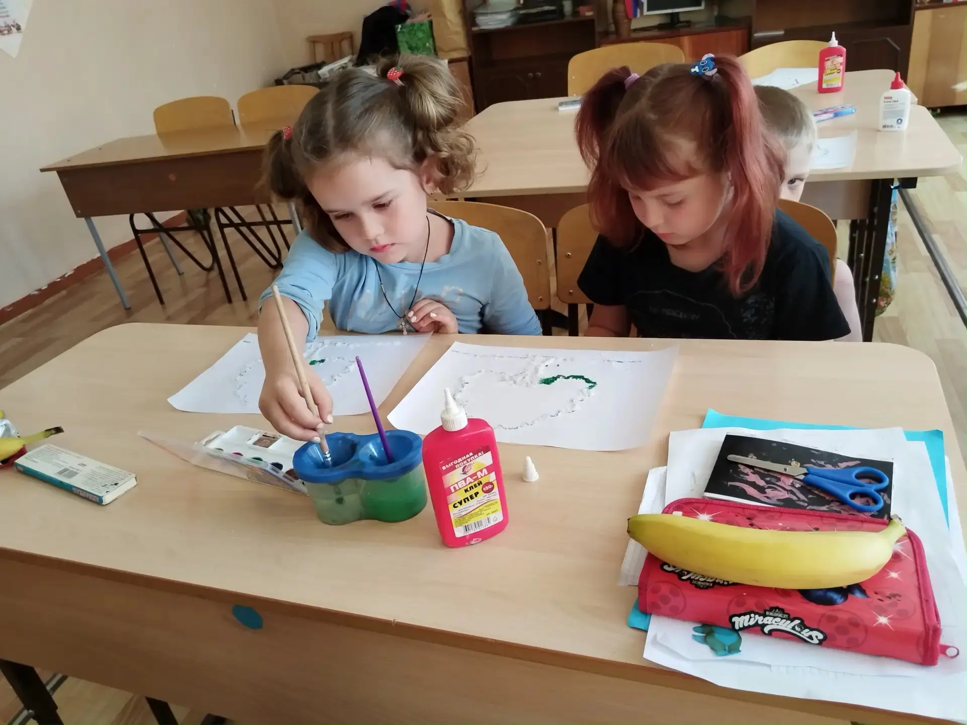 15 июня: В нашем лагере день художника ! Ребята посетили виртуальную выставку русских художников. За