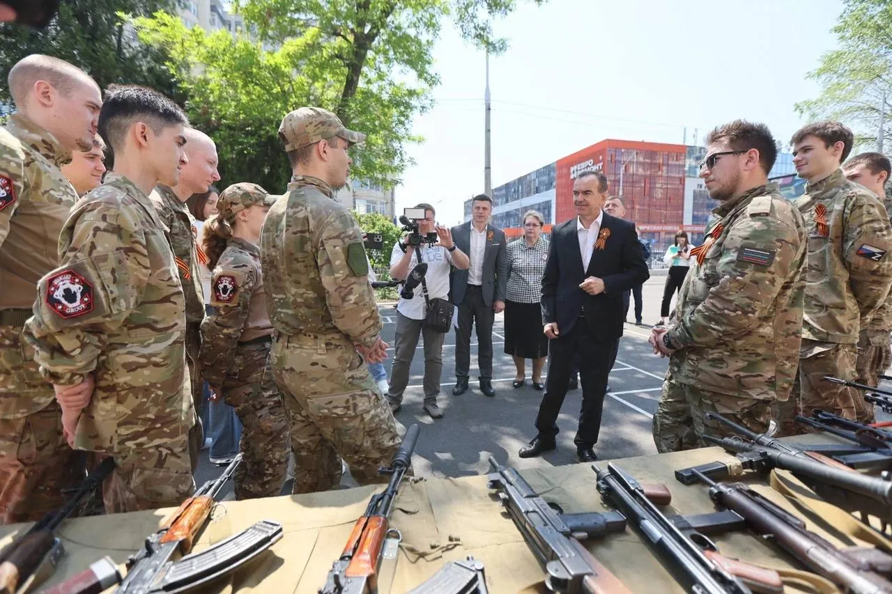 🎖 В преддверии Дня Победы в Краснодаре прошла встреча губернатора Краснодарского края Вениамина Конд