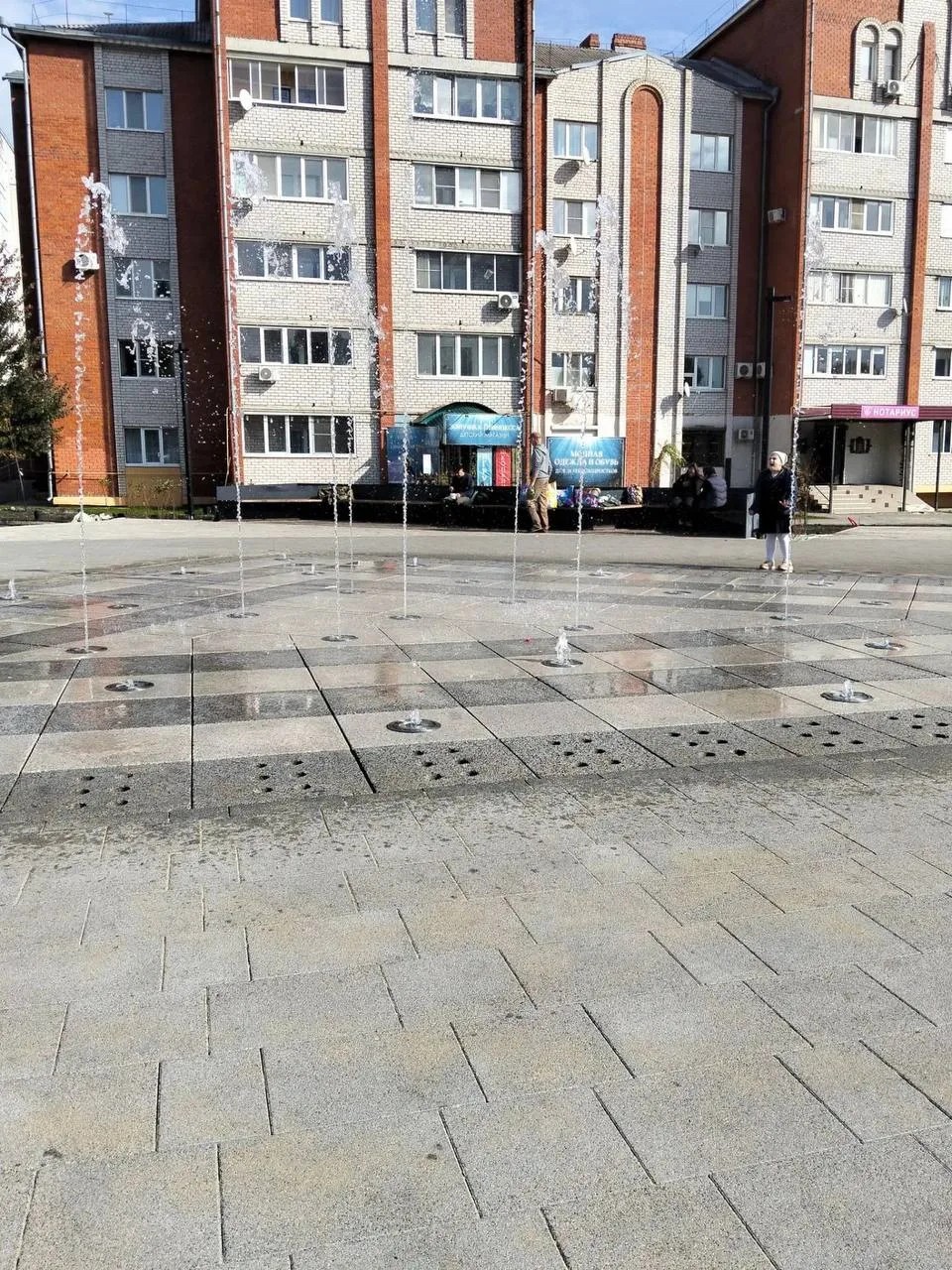 ⛲ Фонтан заработал на площади Ленина в Семилуках.