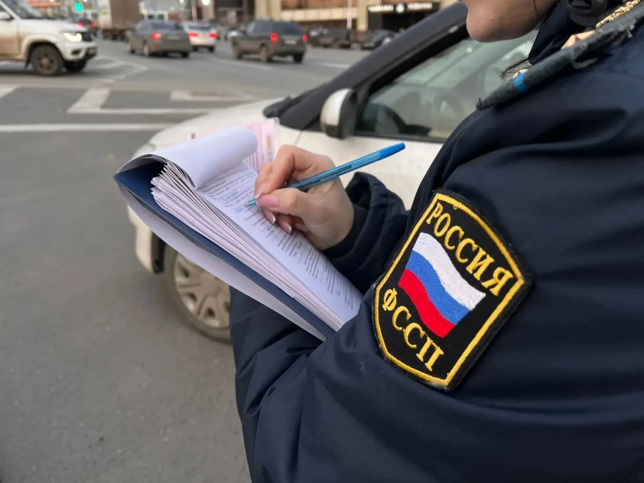 Саратовские приставы выслали из страны четырех иностранцев  На минувшей неделе четверо иностранцев, 