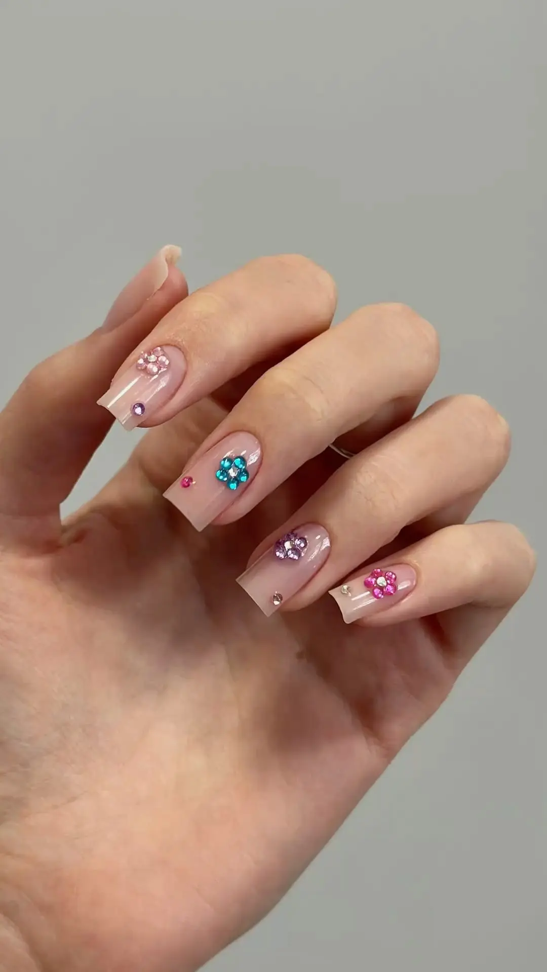 Девочки, появилось 1 окошко на последние выходные этого месяца 💅✨