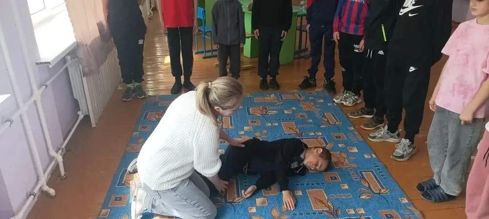 Приёмы оказания первой помощи-важное умение в жизни каждого человека.