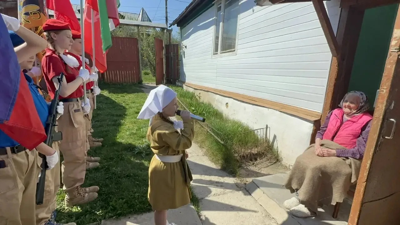 Парад в честь одного ветерана!  Это традиция, это наш долг и память!  Ребята из Дома Юнармии МКОУ ТС