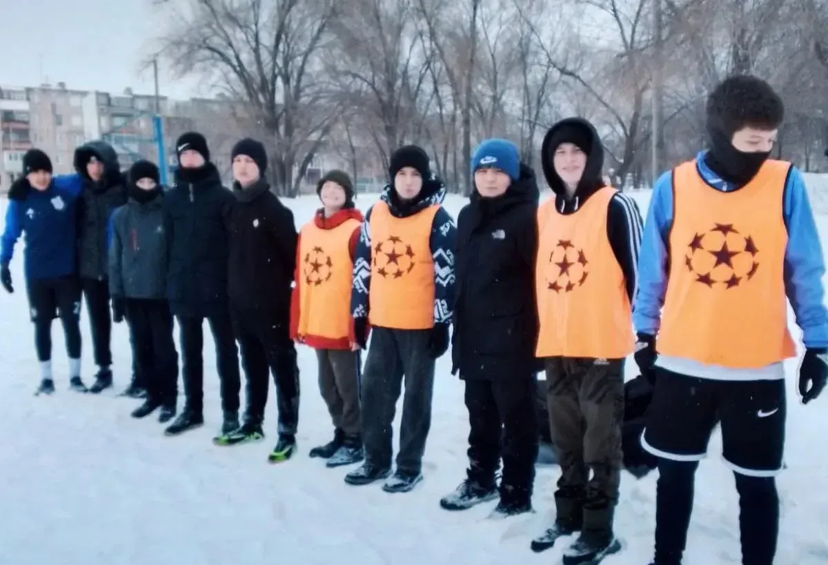 ⚽️ Турнир по мини-футболу посвятили Дню защитника Отечества  В Октябрьском районе провели турнир по 
