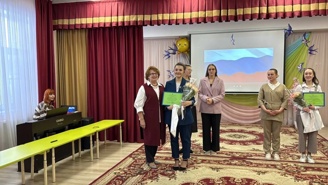 Комарова Дарья Алексеевна, воспитатель нашего дошкольного отделения (ул. Пришвина, д. 8), победила в