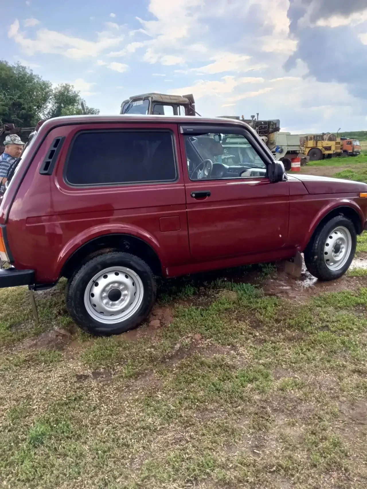 Продам NIVA LEGEND 3 двери.