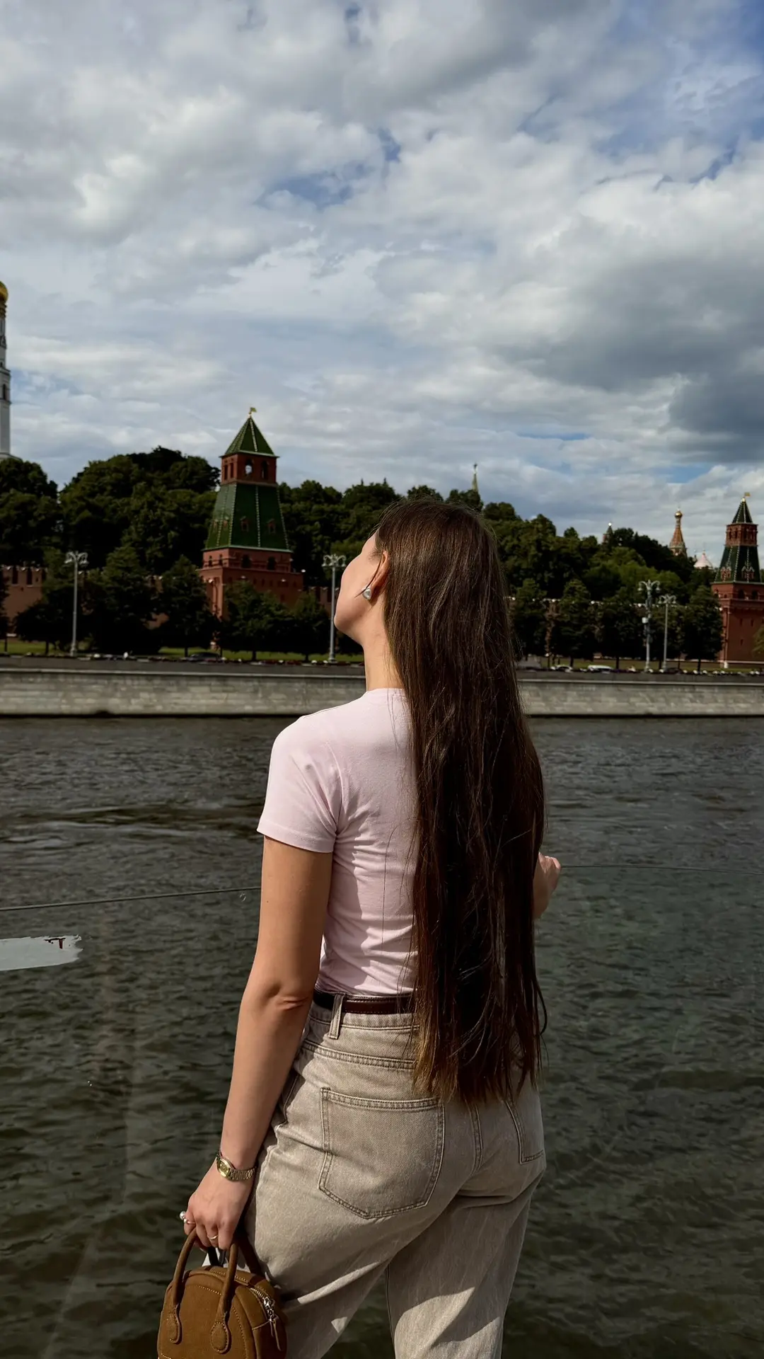 Всем чудесного вечера пятницы 🎀
Впереди два дня выходных ✨

С июня 2022 года я не работаю, так как 