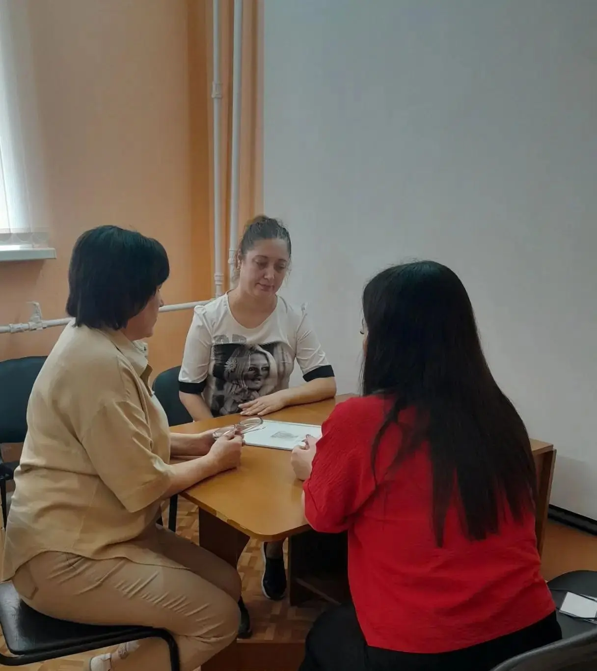 Сегодня в рамках пробации в клубе «Человек и закон» специалистом по работе с семьей отд...