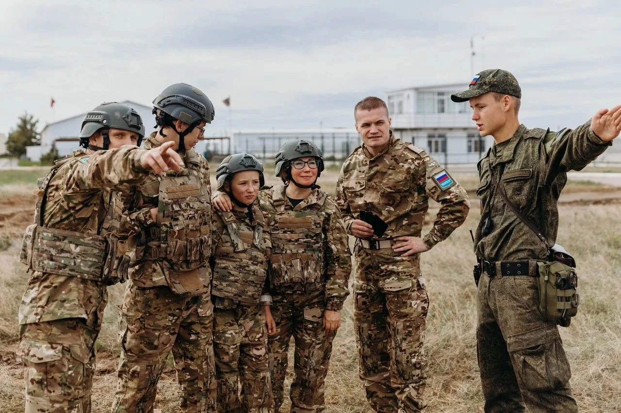 🎖 Свердловская семья вошла в десятку лучших на «Семейной зарнице»