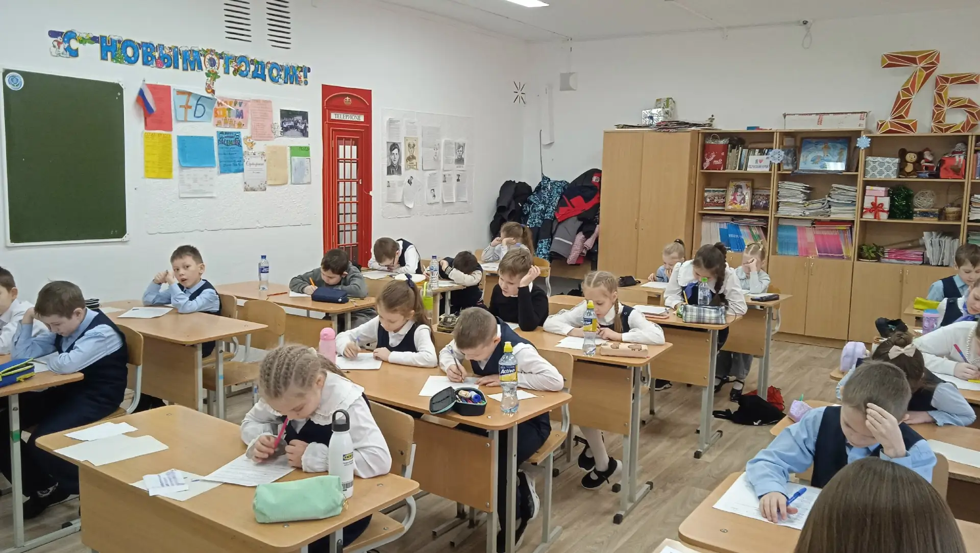 7 февраля для учащихся 2-3 классов был проведён школьный тур Марафона знаний. Участники увлечённо вы