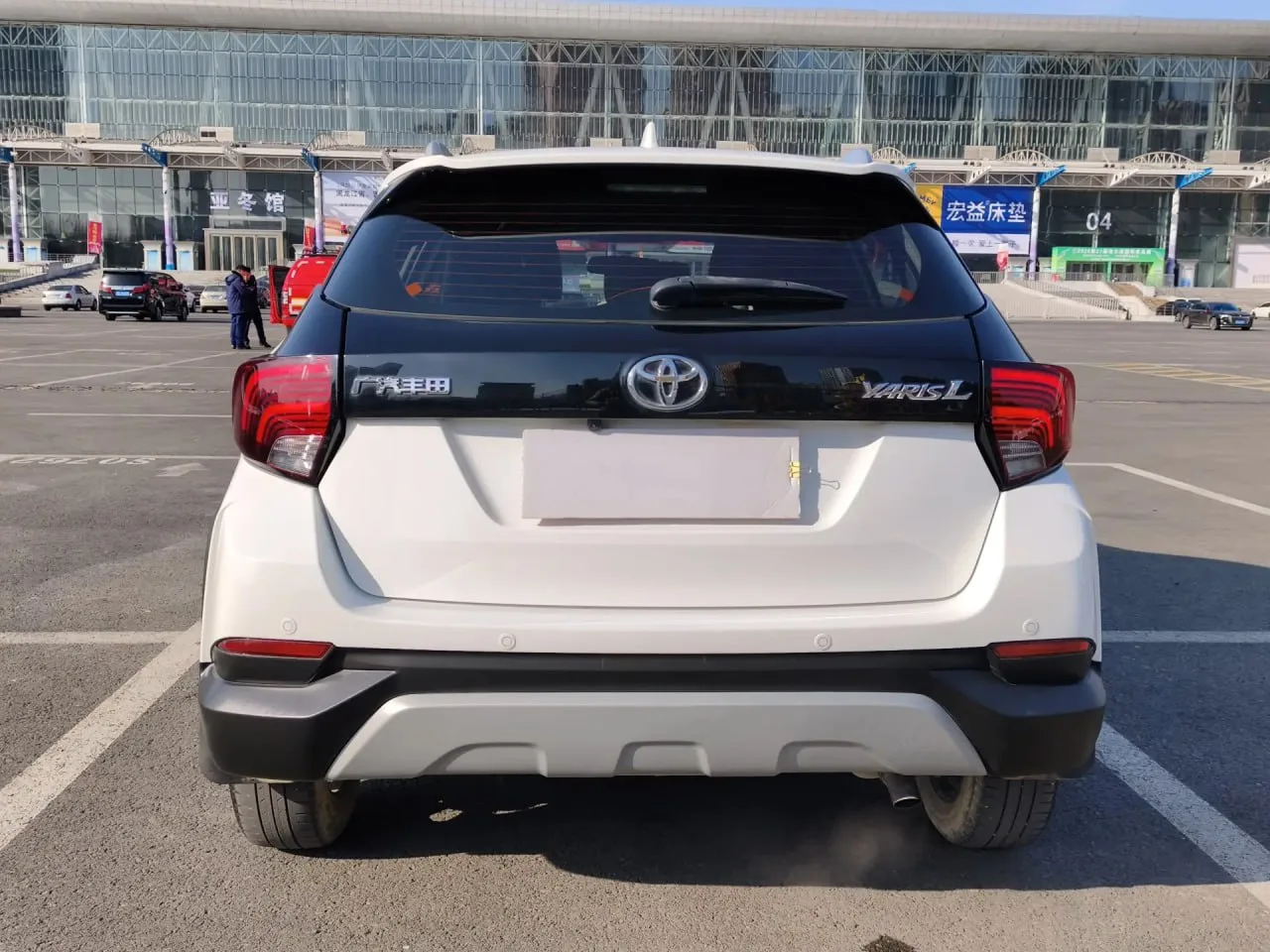 TOYOTA YARIS L ZHIXUAN X за 1.370 млн!  • 2022/02 • 1.5 л. бензин / 112л.с / CVT • пробег - 33 300 к