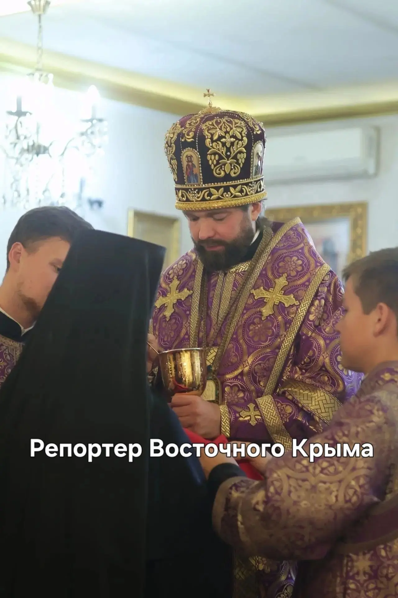 В Ленинском районе епископ провел архиерейскую службу