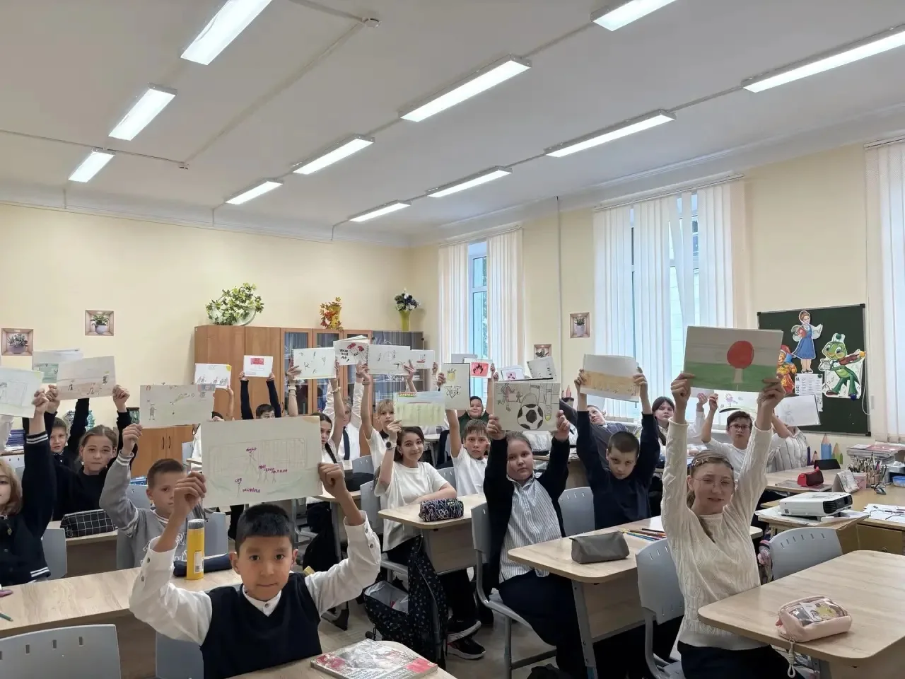 В рамках акции «Здоровье-твоё богатство» обучающиеся 5-6 классов нарисовали рисунки «Мо...