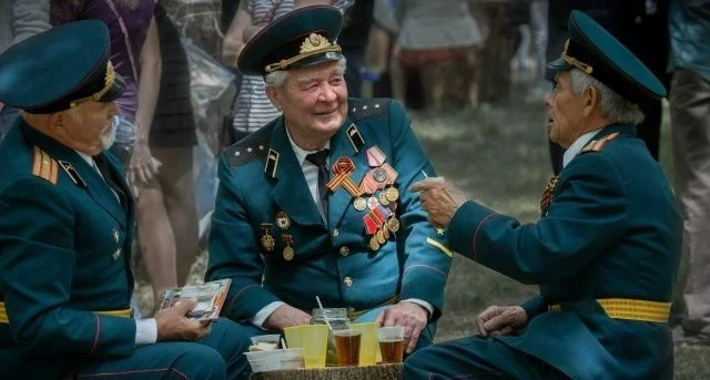 1 сентября в Картинной галерее РА откроется выставка Виктора Лутая «Мир, в котором я живу»
