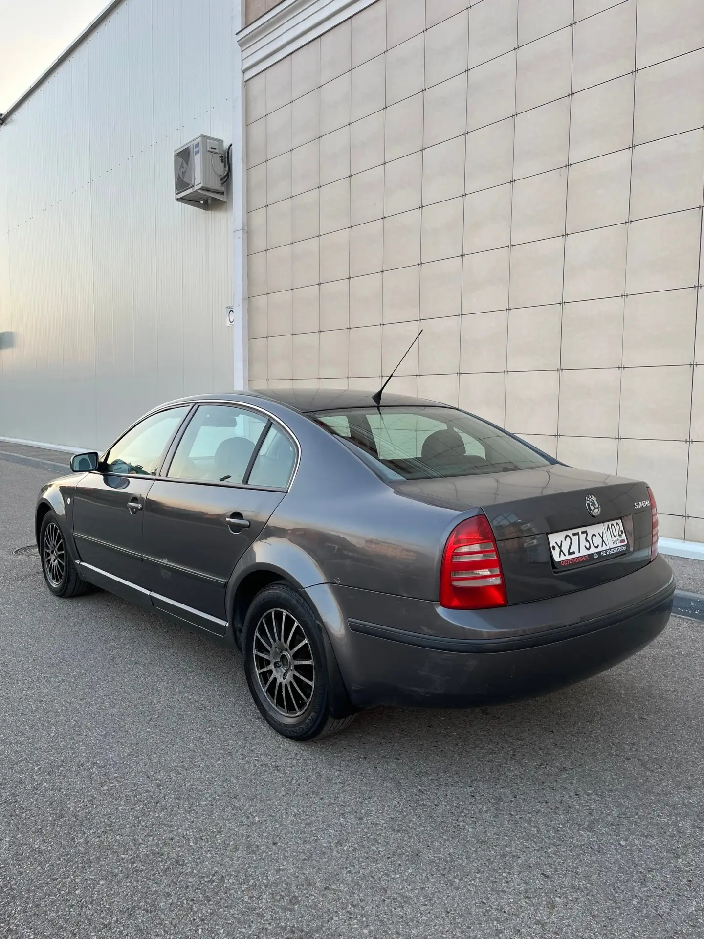 SKODA SUPERB