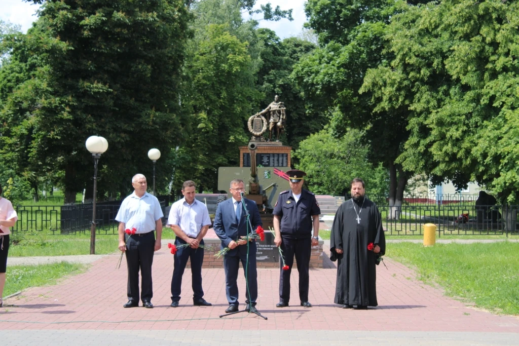 Сегодня, в День памяти и скорби, состоялся митинг, посвящённый памяти тех, кто отдал жи...