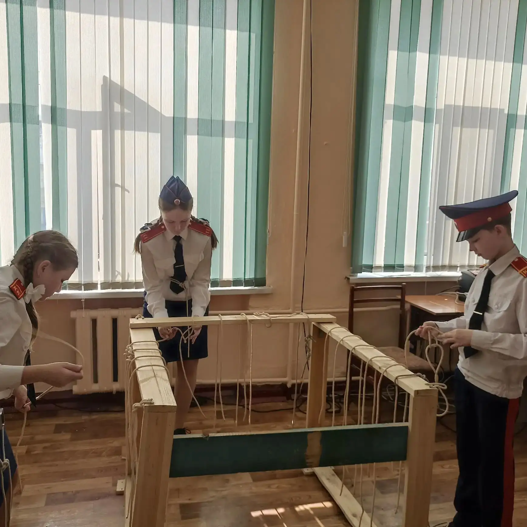 Школа с. Засечное: Наследники России   Команда кадет 8г и 6в кадетских казачьих классов приняла  уча