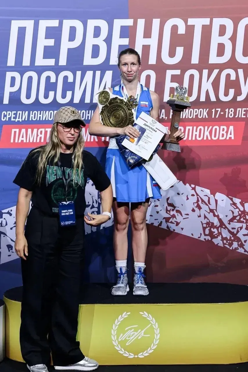 🏆 Две золотые и одна бронзовая медали на Первенстве России по боксу!

С 1 по 14 июня в Краснодаре п