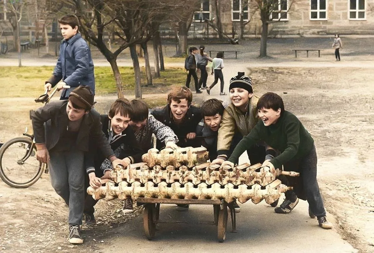 Сбор металлолома в 1970-е годы.