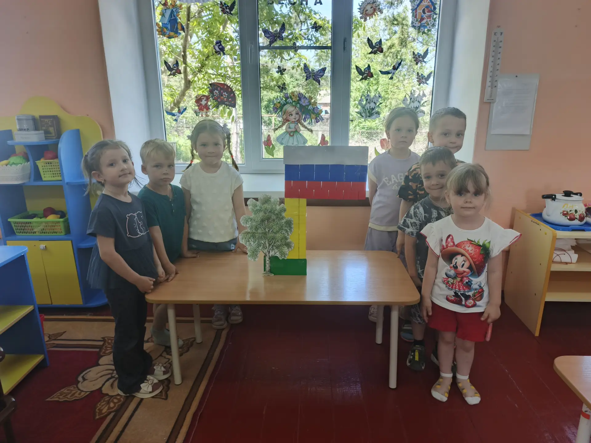В МБДОУ Д/с "Теремок", Новозолотовском, Чебачинском, Топилинском, Золоторевском филиала...