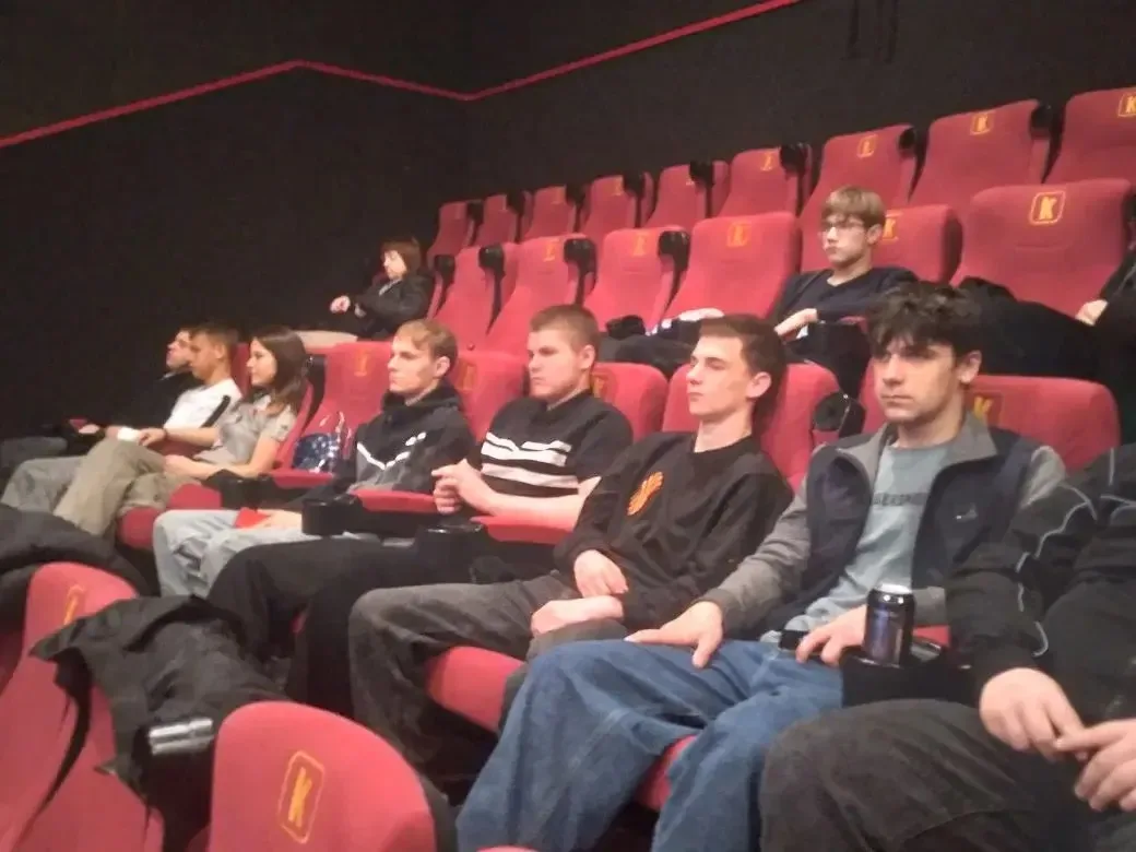 🎬В кино по Пушкинской карте  Сегодня у группы К2-25 под руководством классного руководителя Пономаре