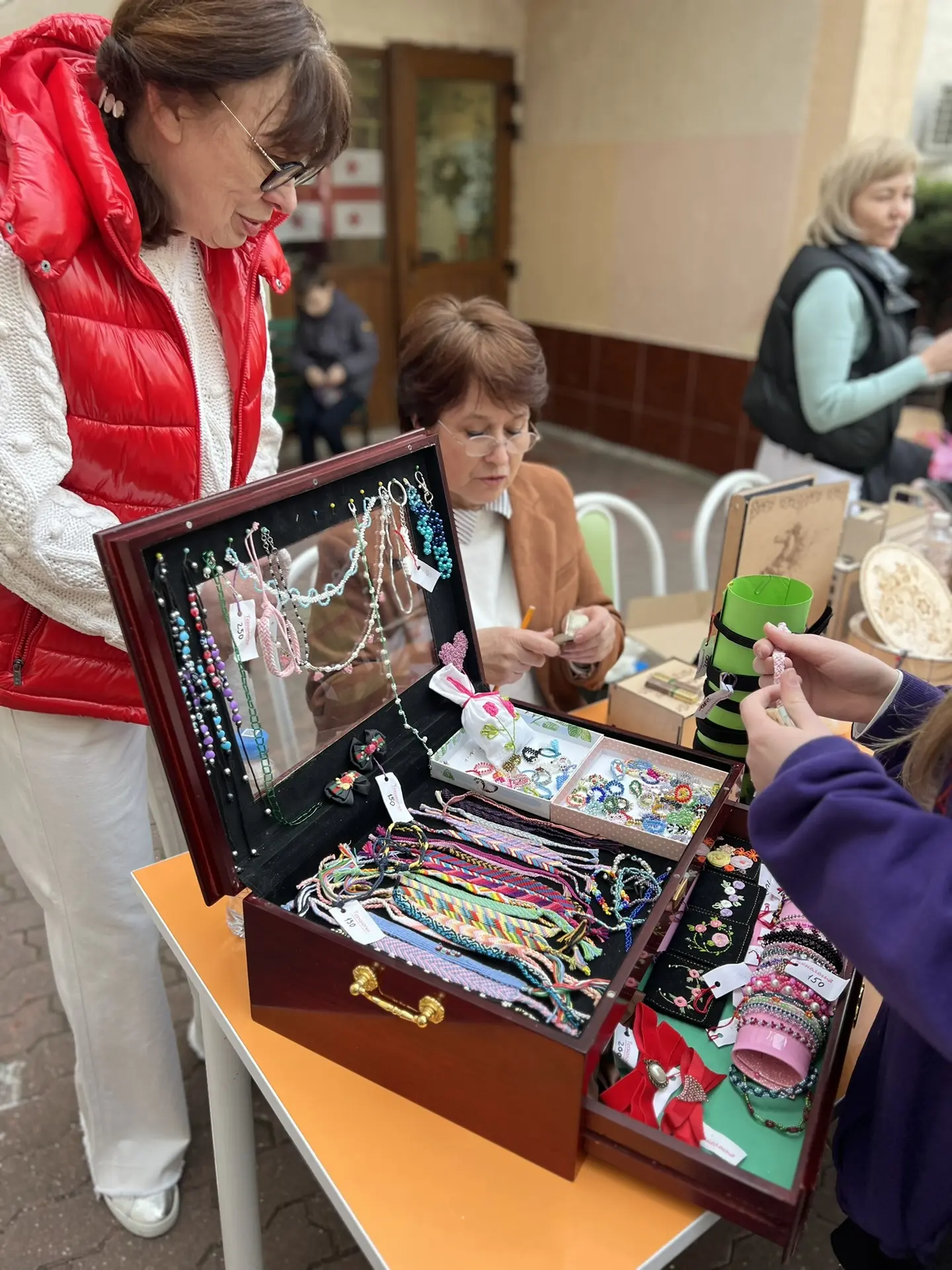 Самый главный день в году🤩 Стартовал день школы🎉  За сторисами в ВК https://vk.ru/story-213524622_45