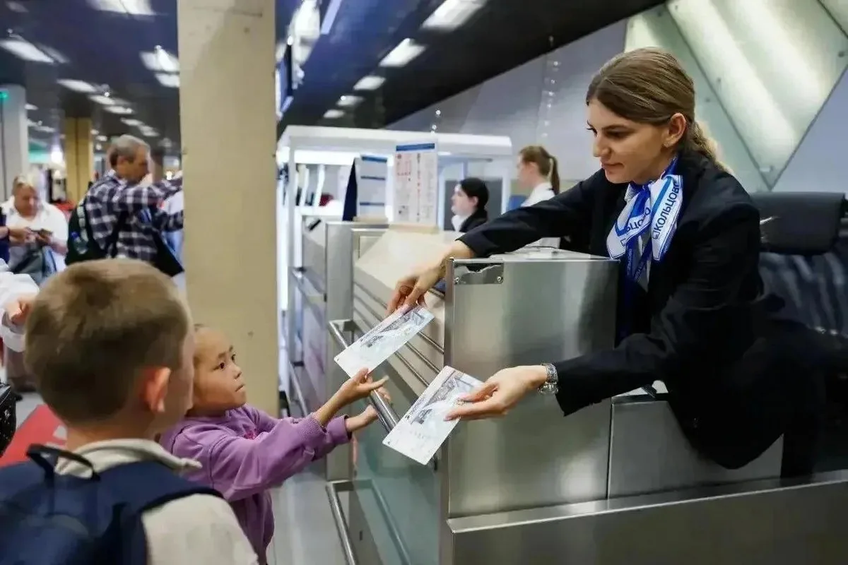 ✈️ В Кольцово детям начали бесплатно выдавать посадочные талоны-раскраски.